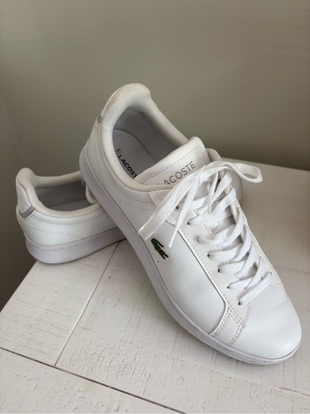 Lacoste white leather sneakers everyday casual size 8